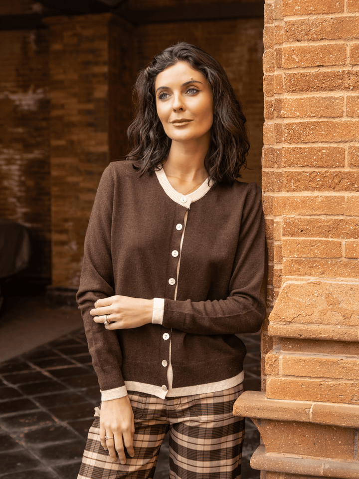 Sweater botones chocolate