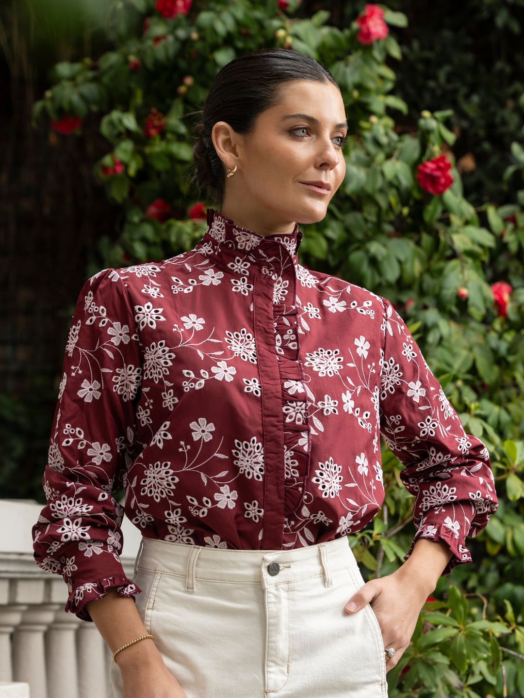Blusa vuelos broderie burdeo