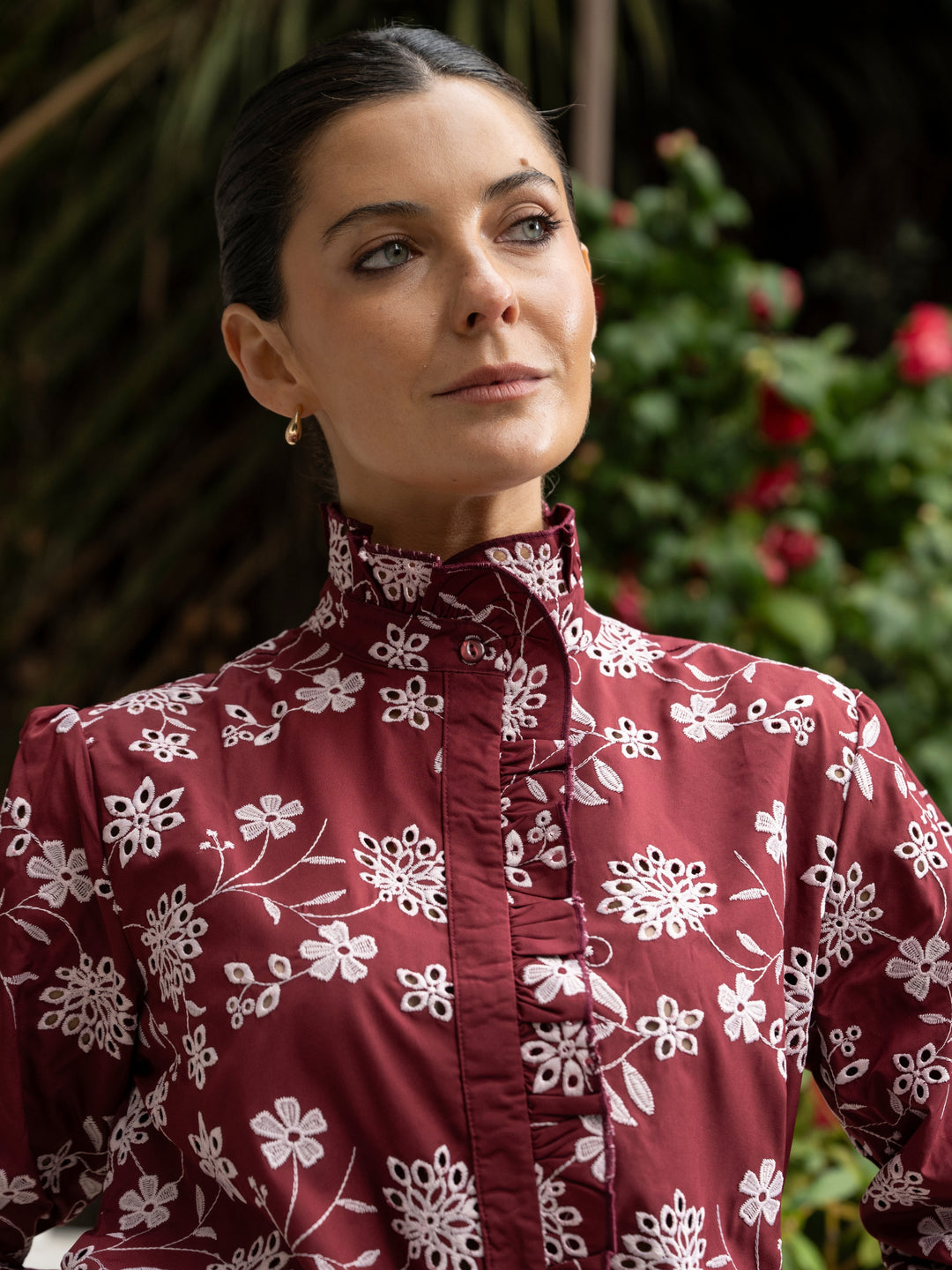 Blusa vuelos broderie burdeo