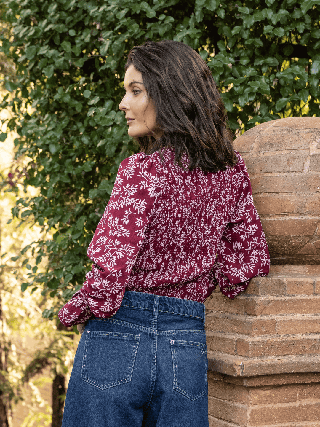 Blusa panal flores burdeo