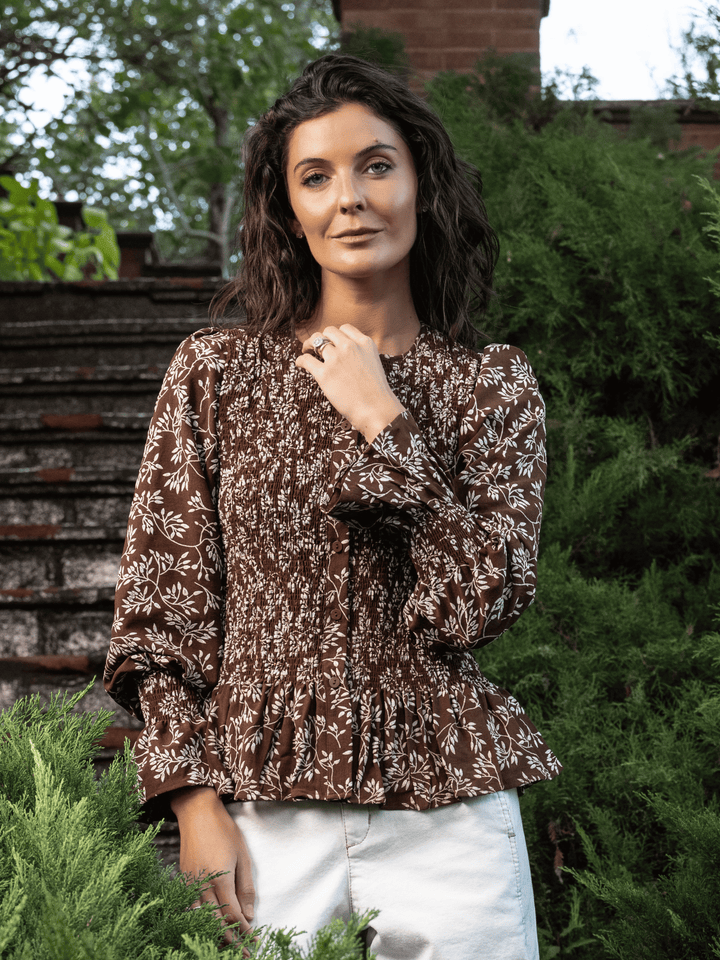 Blusa panal flores cafe