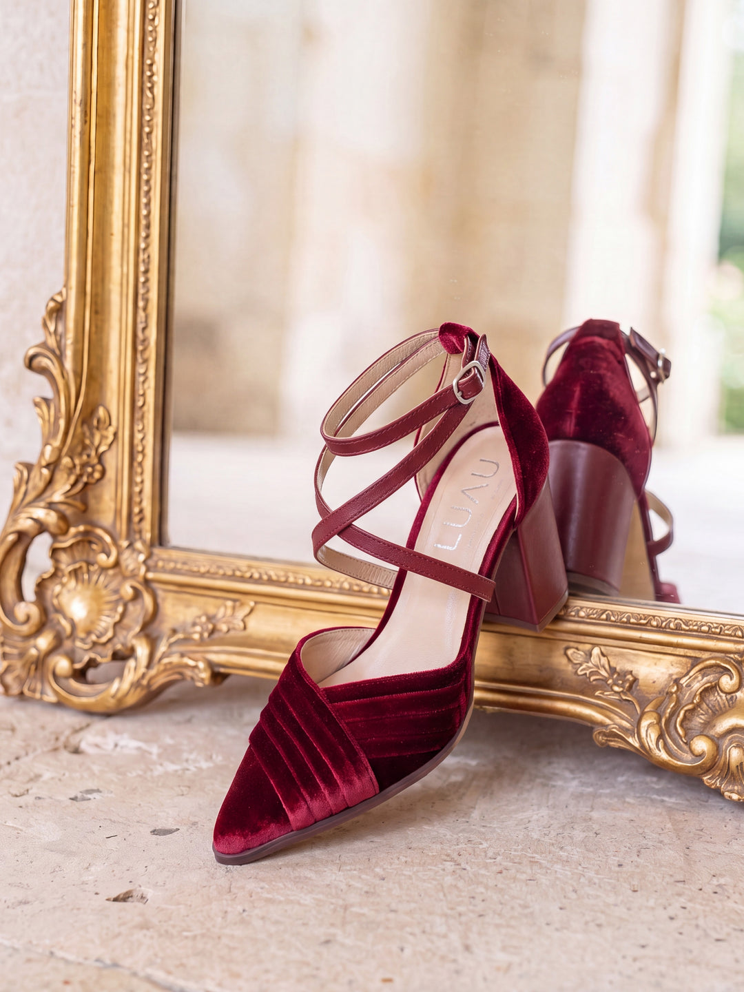 Fiesta Diana Velvet Burgundy
