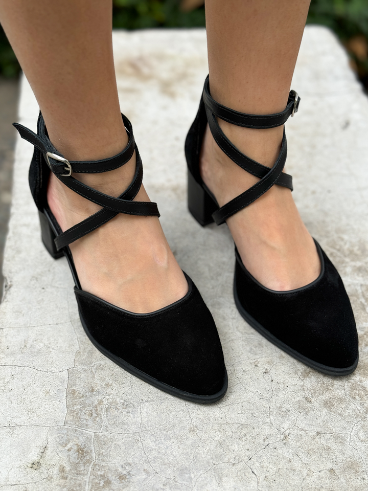 Fiesta Simona Negro - PRE ORDER